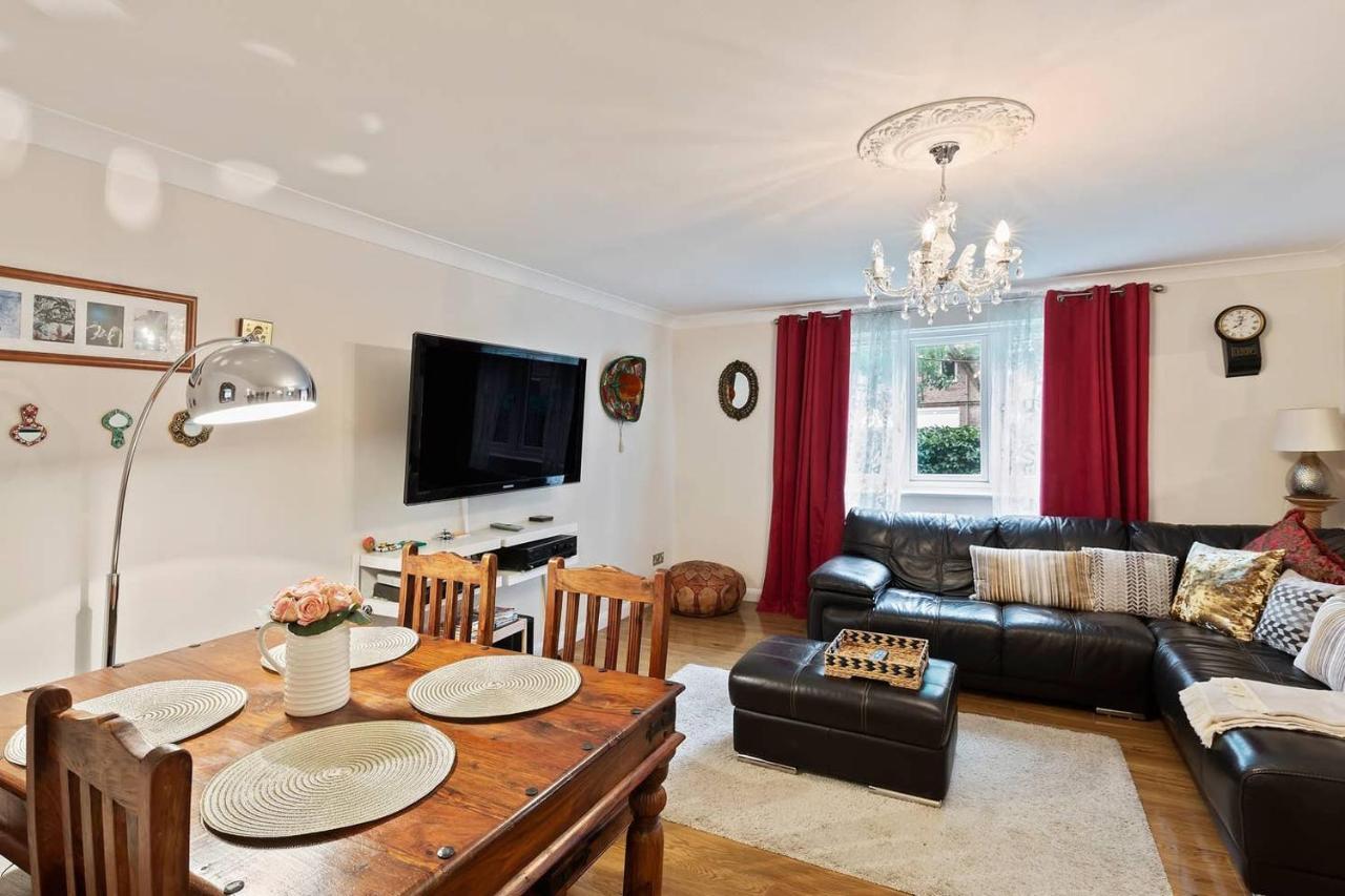 Beautiful And Cosy 2 Bedroom Flat London Bagian luar foto