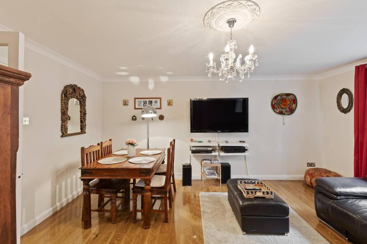 Beautiful And Cosy 2 Bedroom Flat London Bagian luar foto