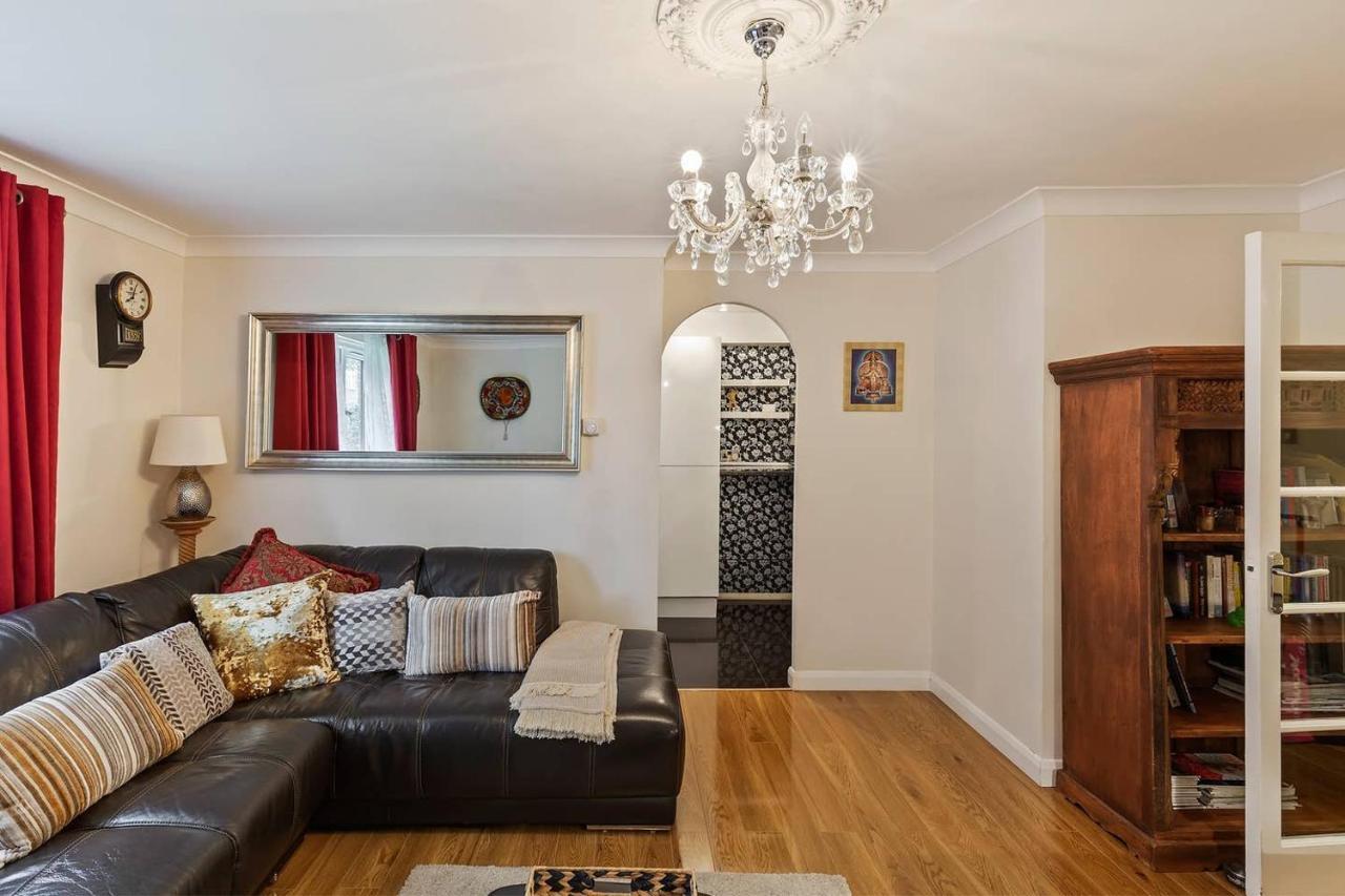 Beautiful And Cosy 2 Bedroom Flat London Bagian luar foto