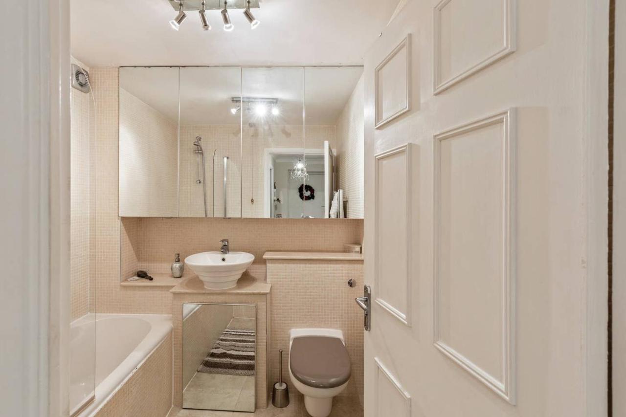 Beautiful And Cosy 2 Bedroom Flat London Bagian luar foto