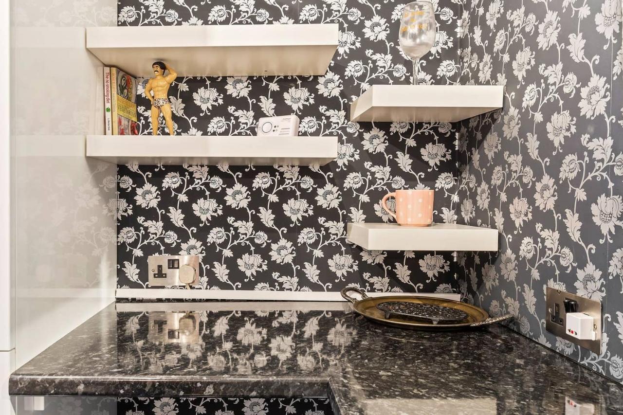 Beautiful And Cosy 2 Bedroom Flat London Bagian luar foto